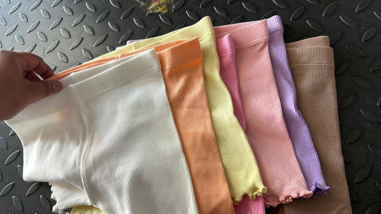 Kids Ribbed Cotton Solid Leggings (random color)