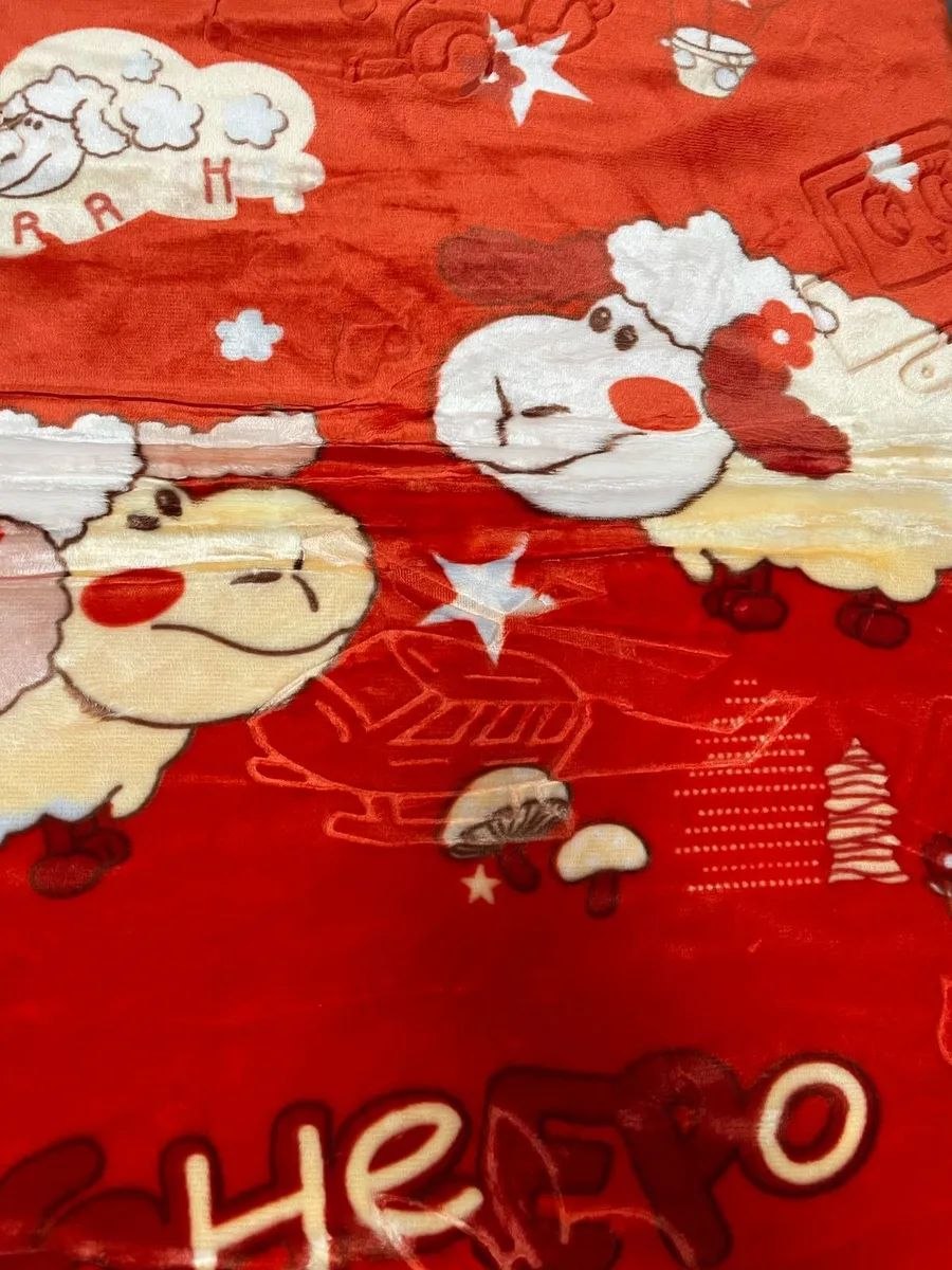 Premium Baby Plush Blanket – Red Sheep Print Ultra Soft Fleece Blanket for Newborns & Toddlers