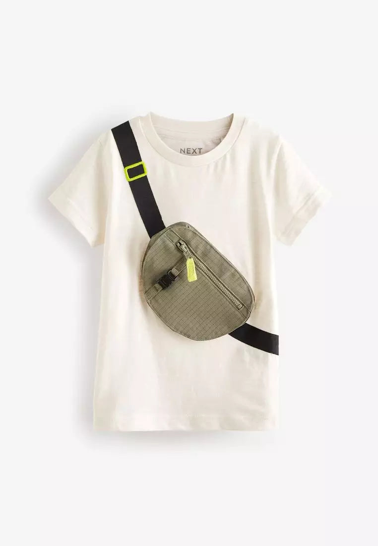 Fanny Bag Short Sleeve Applique Character T-Shirt